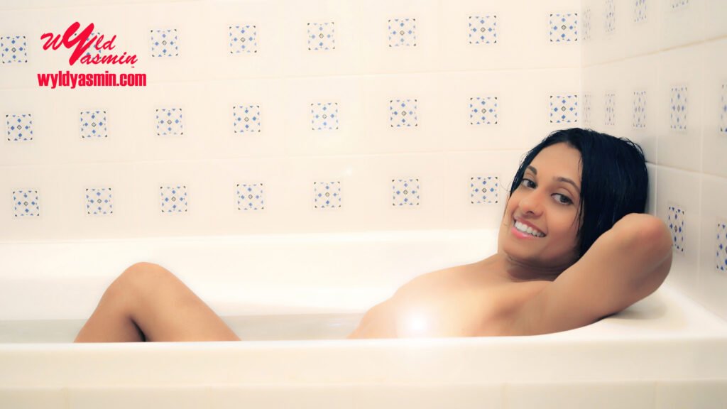 Zahra Soltanian (Wyld Yasmin) Hot Bath