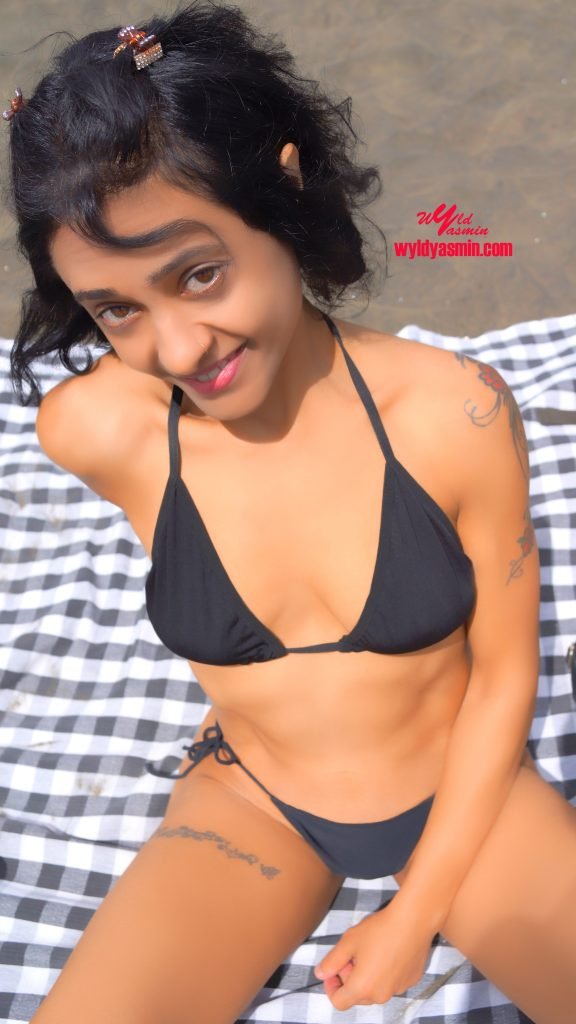 Zahra Soltanian (Wyld Yasmin) - Do you like my bikini?